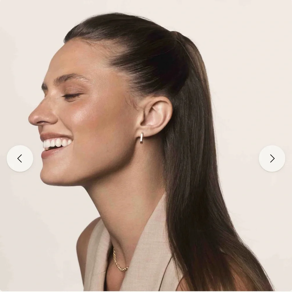 Living Proof Frizz Smooth Styling Cream - Gray